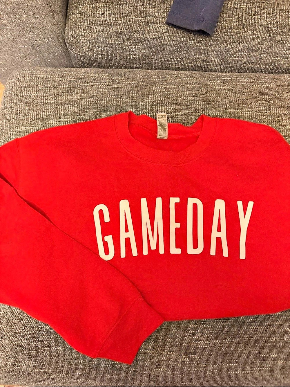 Gildan Heavy Blend Crewneck Sweatshirt Red & White Medium